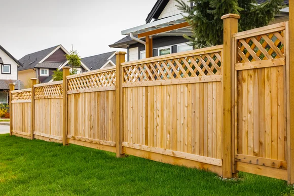 Gartenzaun aus Holz