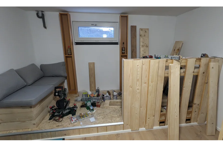 Bau eines Holzgestells mit Säge