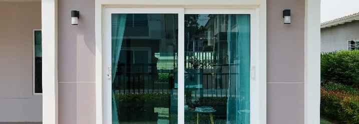 Glas-Schiebetür in einem Haus