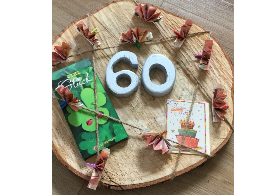 Geburtstagsgeschenk zum 60. Geburtstag auf Holzscheibe
