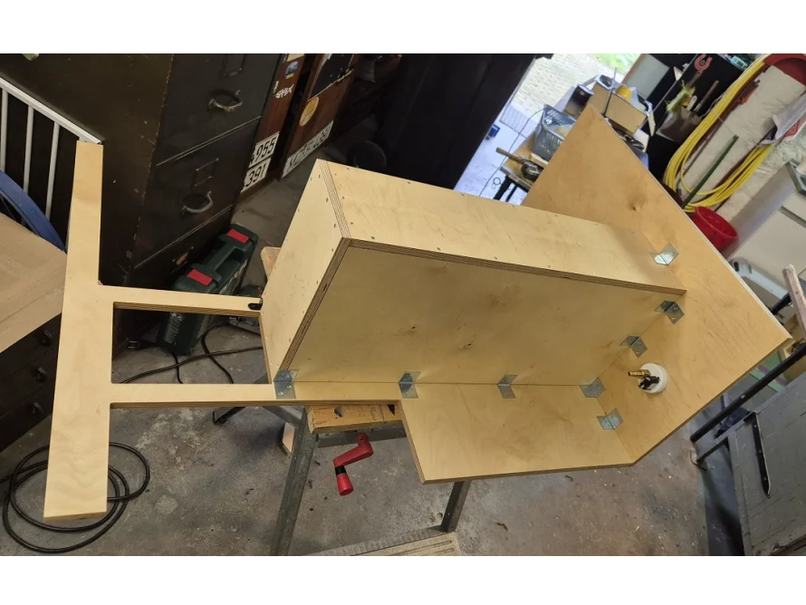 Unfertiges Schublade aus Holz