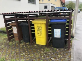 Mülltonnenbox aus Holz
