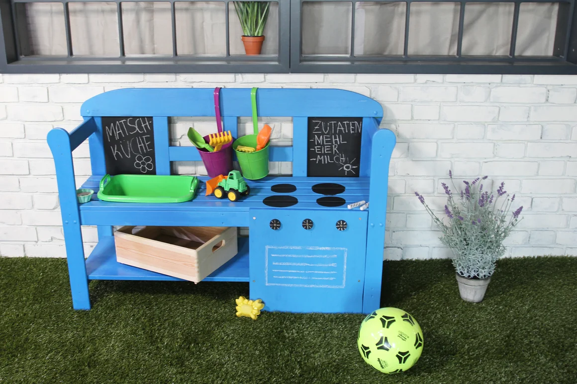 Blaue Spielküche aus Holz