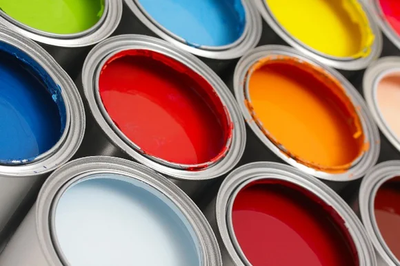 Bunte Farbdosen