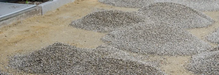 Splitt auf Sand