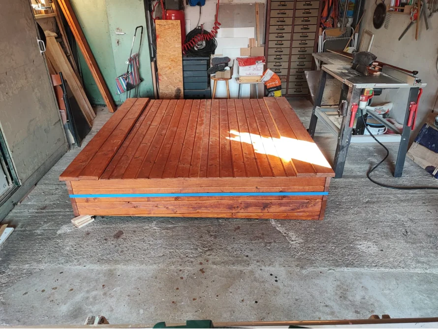 Holzrahmen für ein Hochbeet