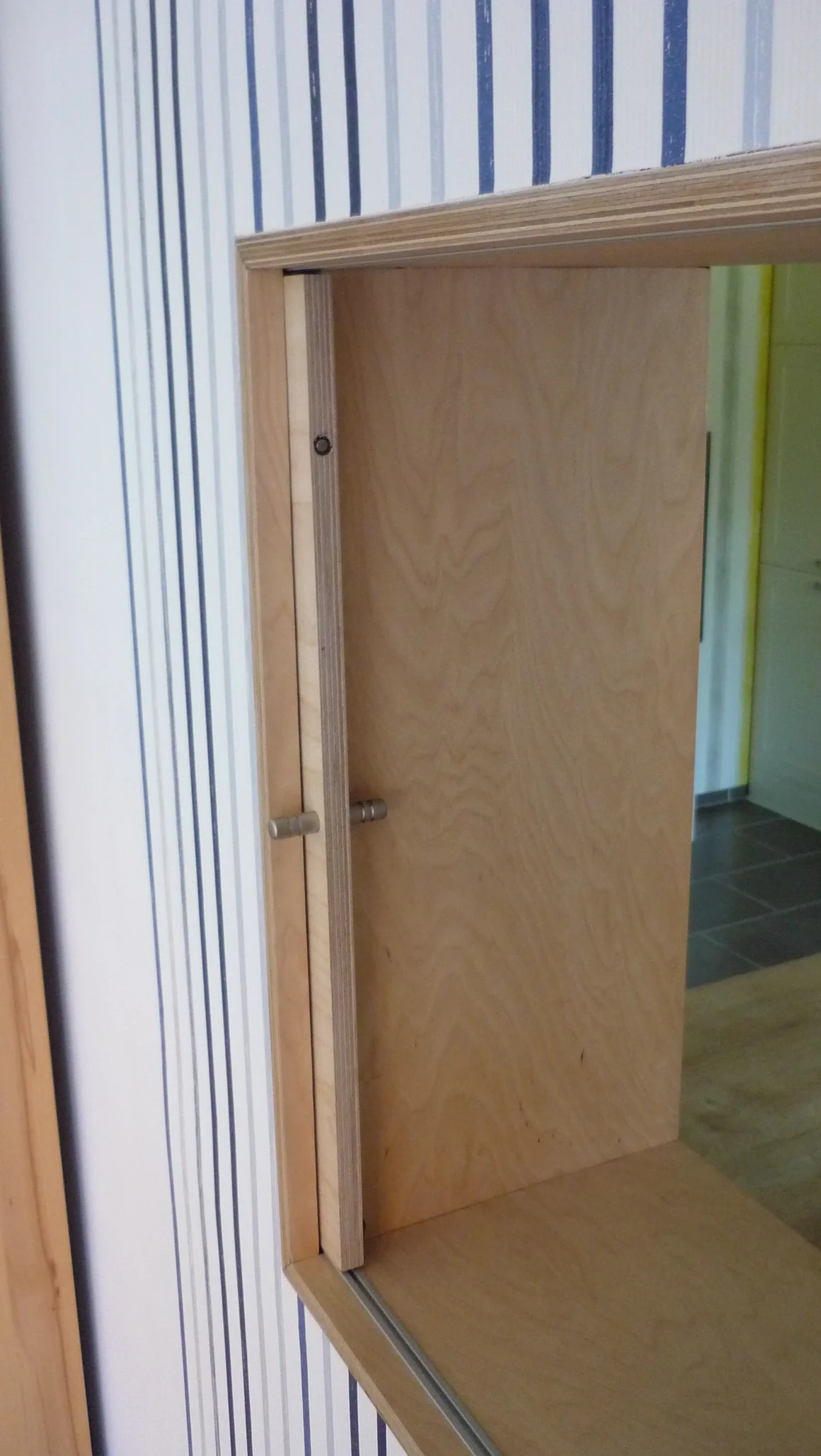 Holzschiebetür im Bau