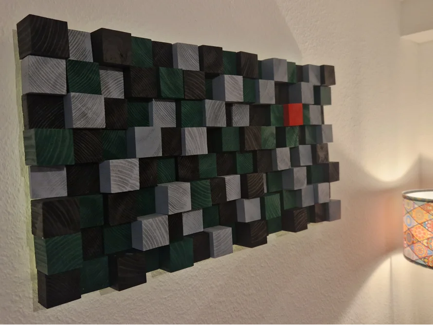 Wandbild aus bunten Holzklötzen